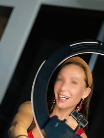 Элеонора Натуральные Губы фото 4